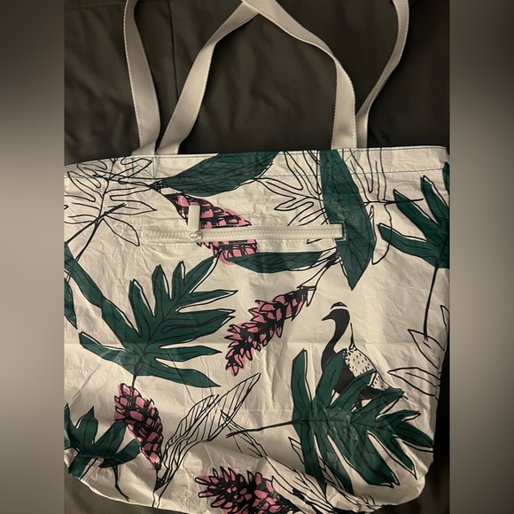 NWT Aloha Collection x Kalapawai Market tote - Picture 6 of 6